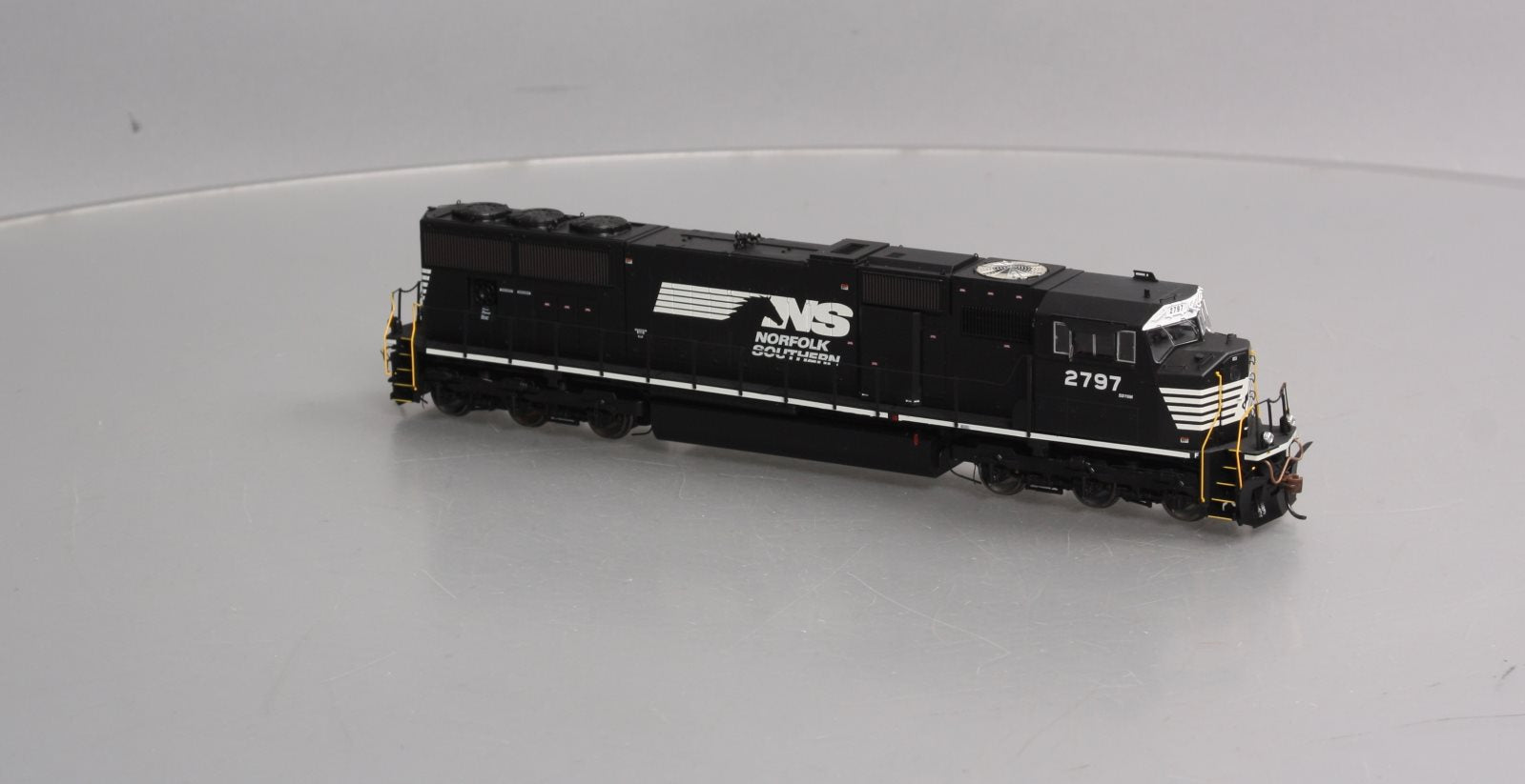 Athearn G69256 HO Norfolk Southern/Ex-NYS&W SD70M Diesel Locomotive #2797