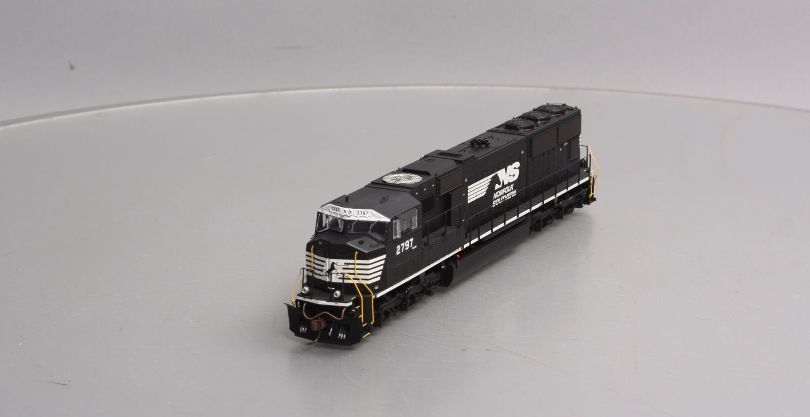Athearn G69256 HO Norfolk Southern/Ex-NYS&W SD70M Diesel Locomotive #2797