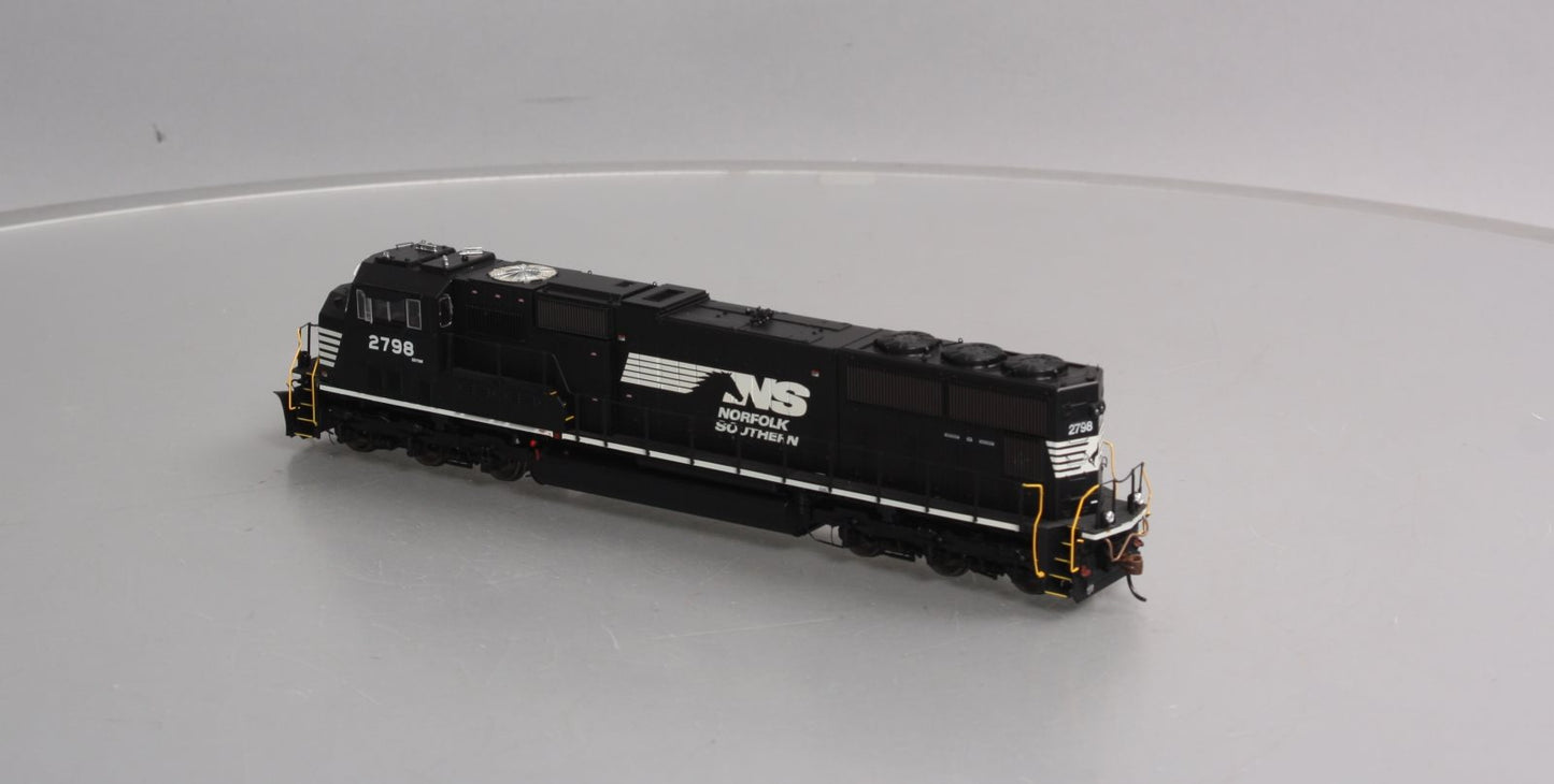 Athearn G69257 HO Norfolk Southern/Ex-NYS&W SD70M Diesel Locomotive #2798