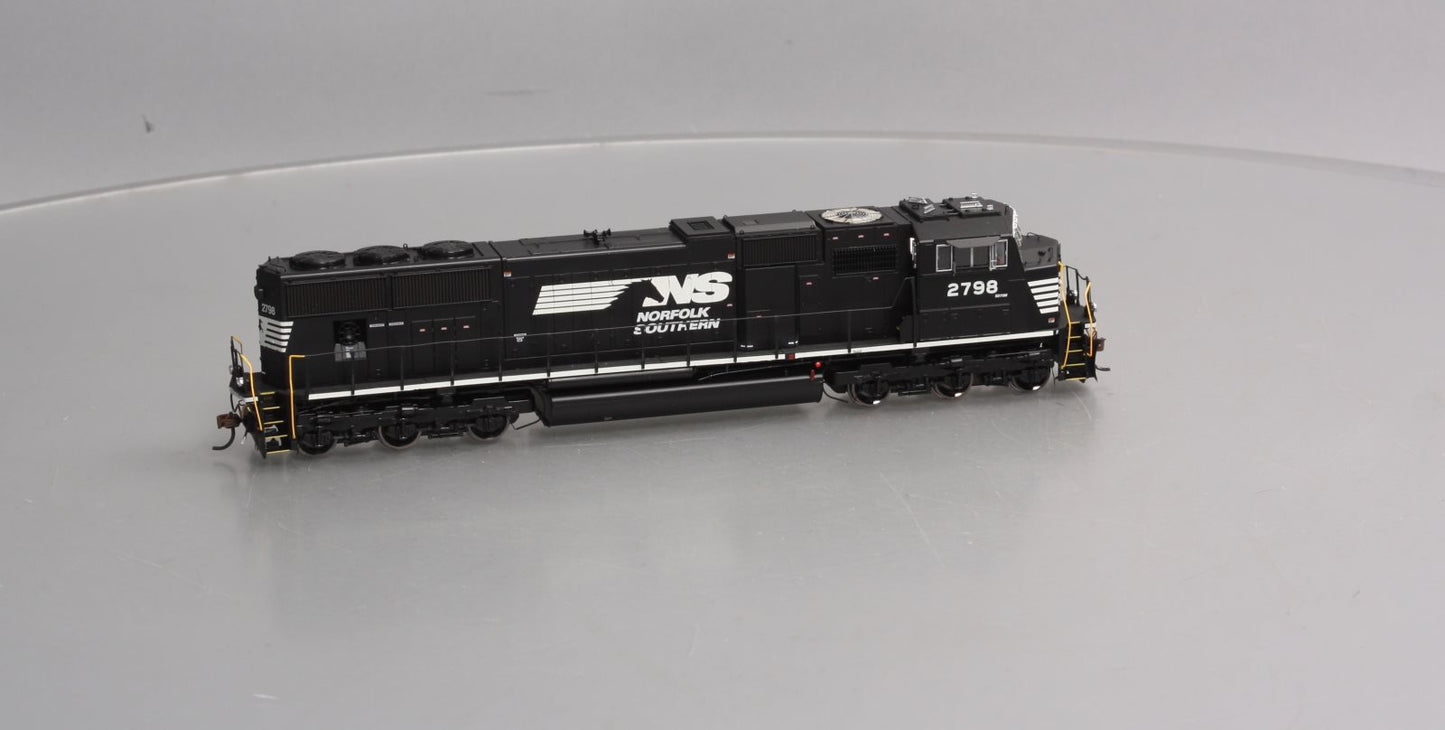 Athearn G69257 HO Norfolk Southern/Ex-NYS&W SD70M Diesel Locomotive #2798