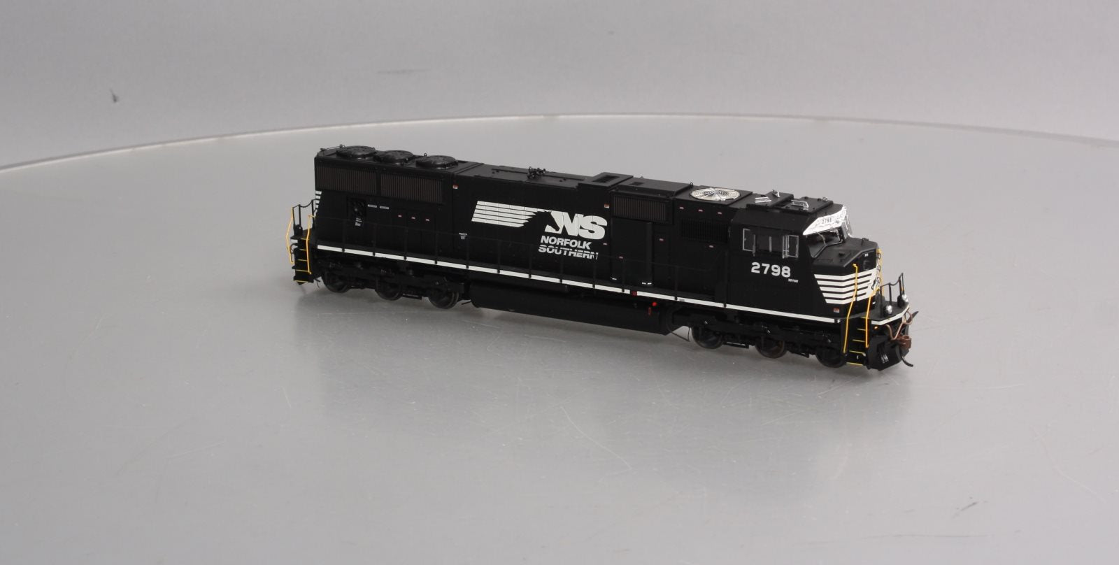 Athearn G69257 HO Norfolk Southern/Ex-NYS&W SD70M Diesel Locomotive #2798
