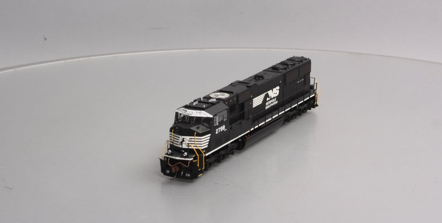 Athearn G69257 HO Norfolk Southern/Ex-NYS&W SD70M Diesel Locomotive #2798