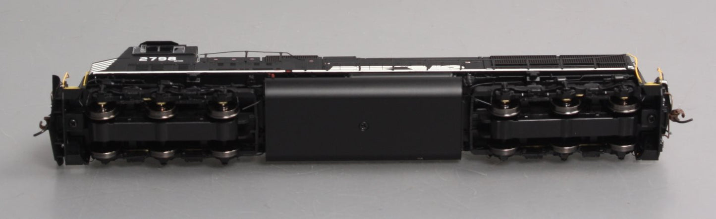 Athearn G69257 HO Norfolk Southern/Ex-NYS&W SD70M Diesel Locomotive #2798