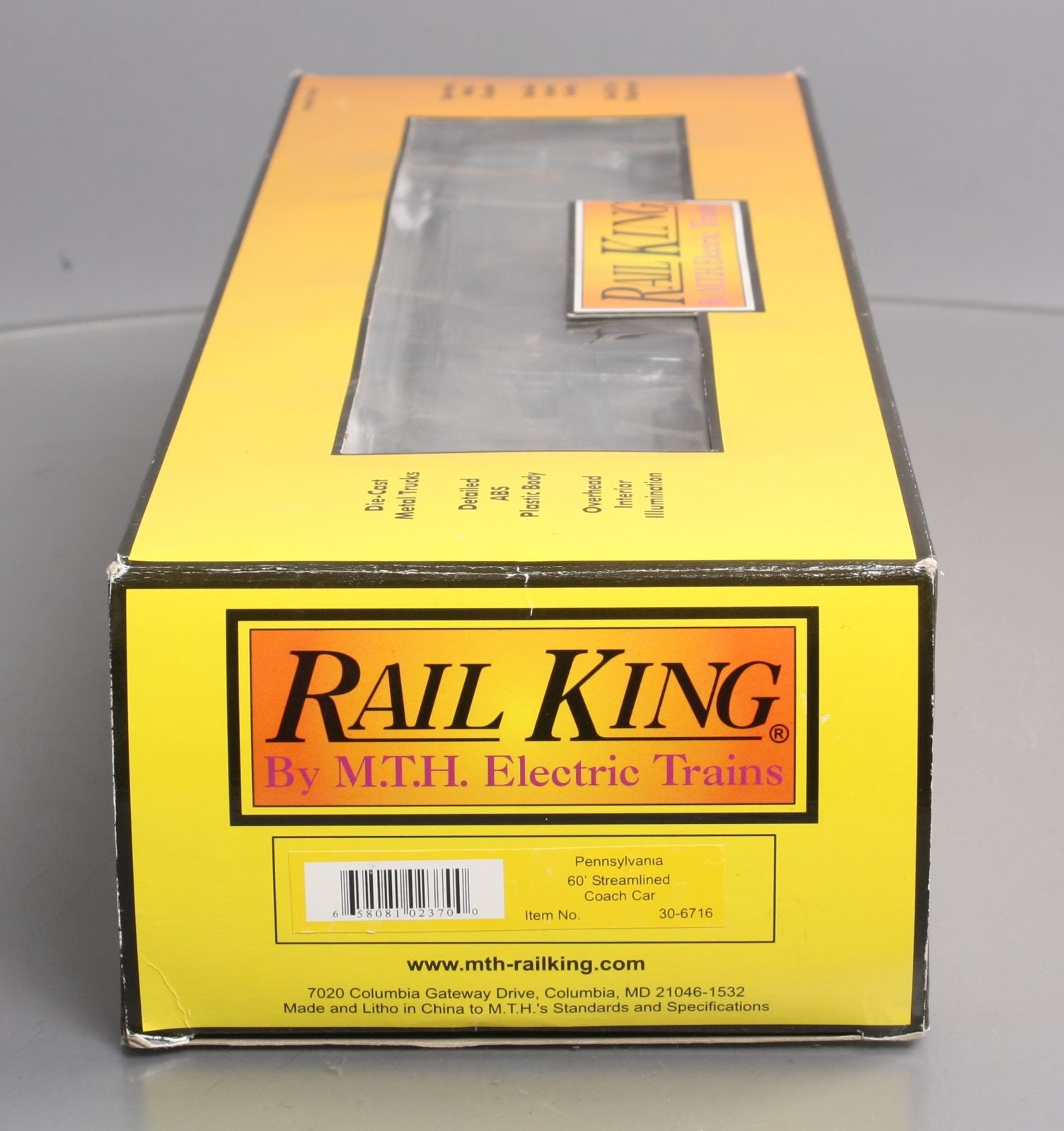 MTH 30-6716 O Pennsylvania 60' Streamlined Coach Car EX/Box