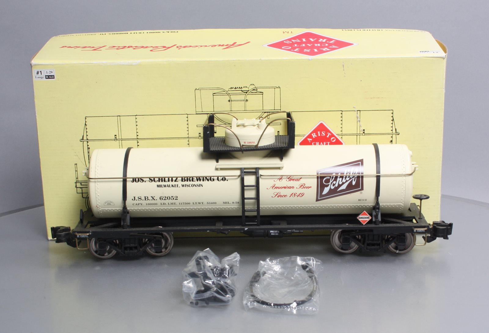 Aristo-Craft 41328 G Scale Schlitz Beer Tank Car NIB