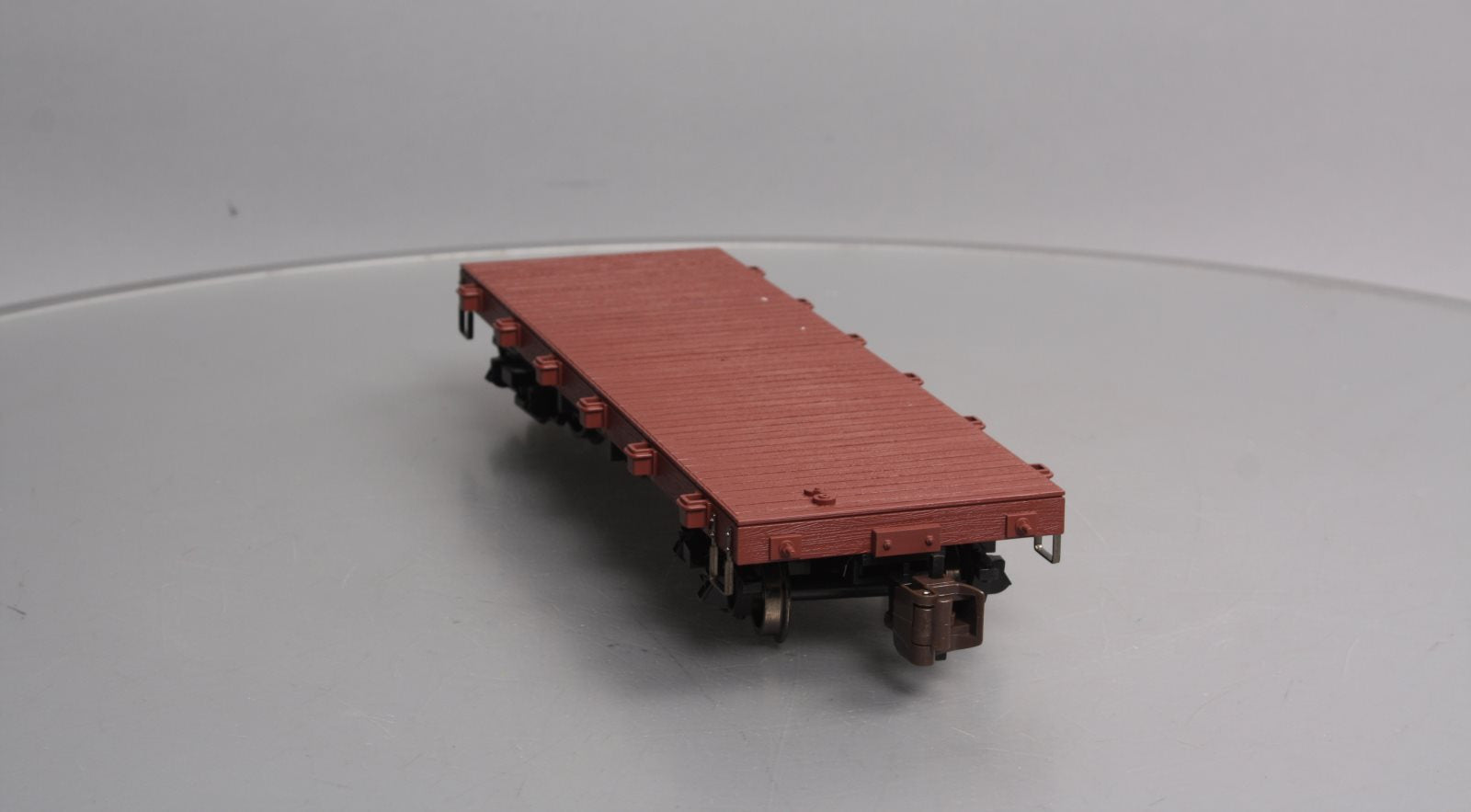 Bachmann 95670 Undecorated 20' Flatcar - Metal Wheels