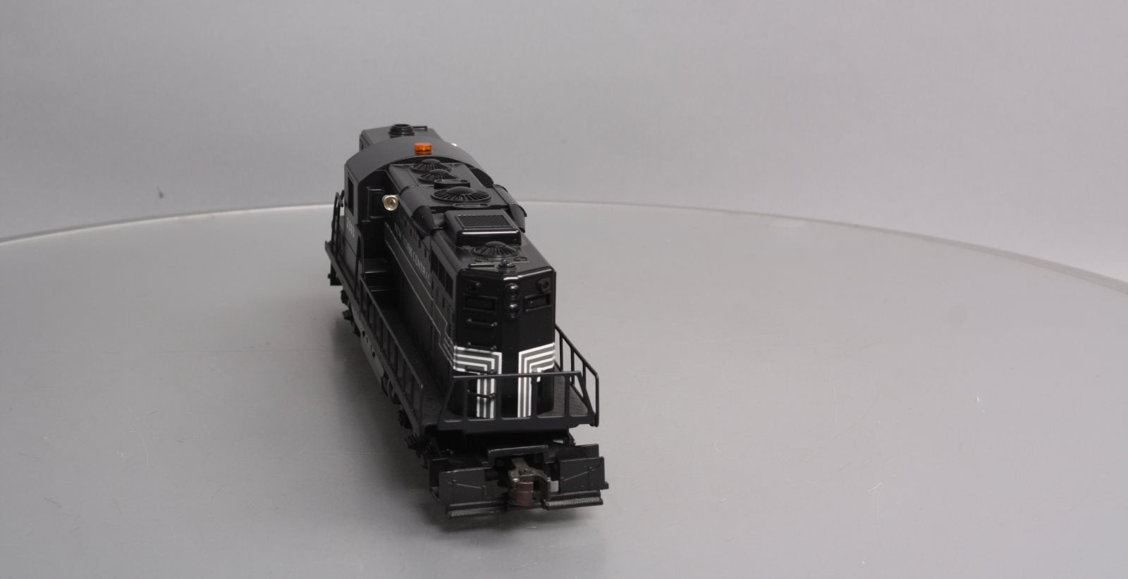 Lionel 6-11864 O Gauge New York Central GP-9 Diesel Locomotive #2383 NIB