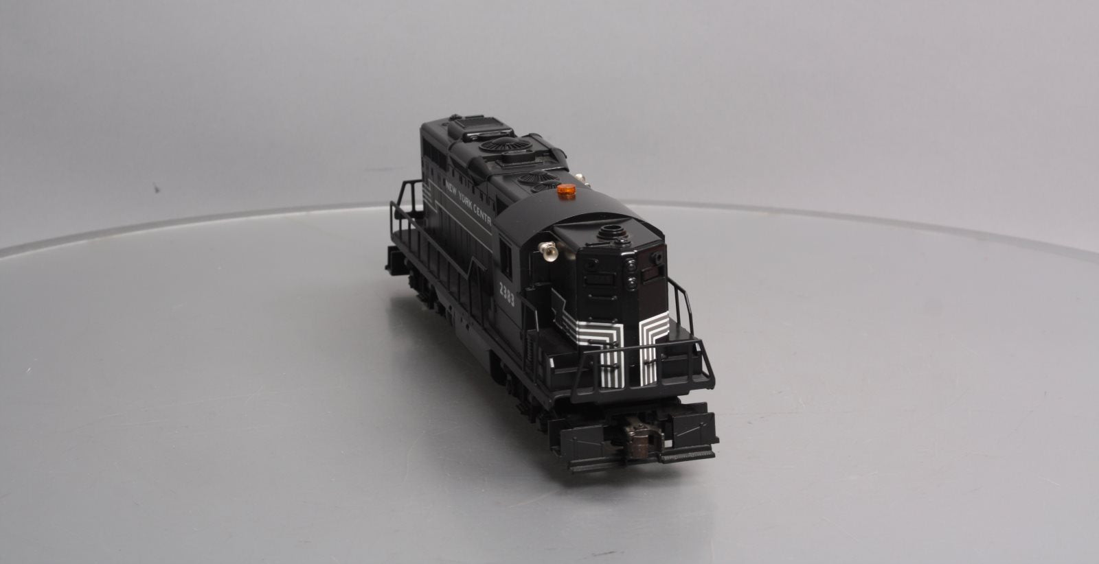 Lionel 6-11864 O Gauge New York Central GP-9 Diesel Locomotive #2383 EX/Box