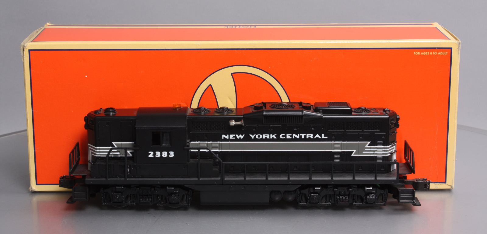 Lionel 6-11864 O Gauge New York Central GP-9 Diesel Locomotive #2383 NIB