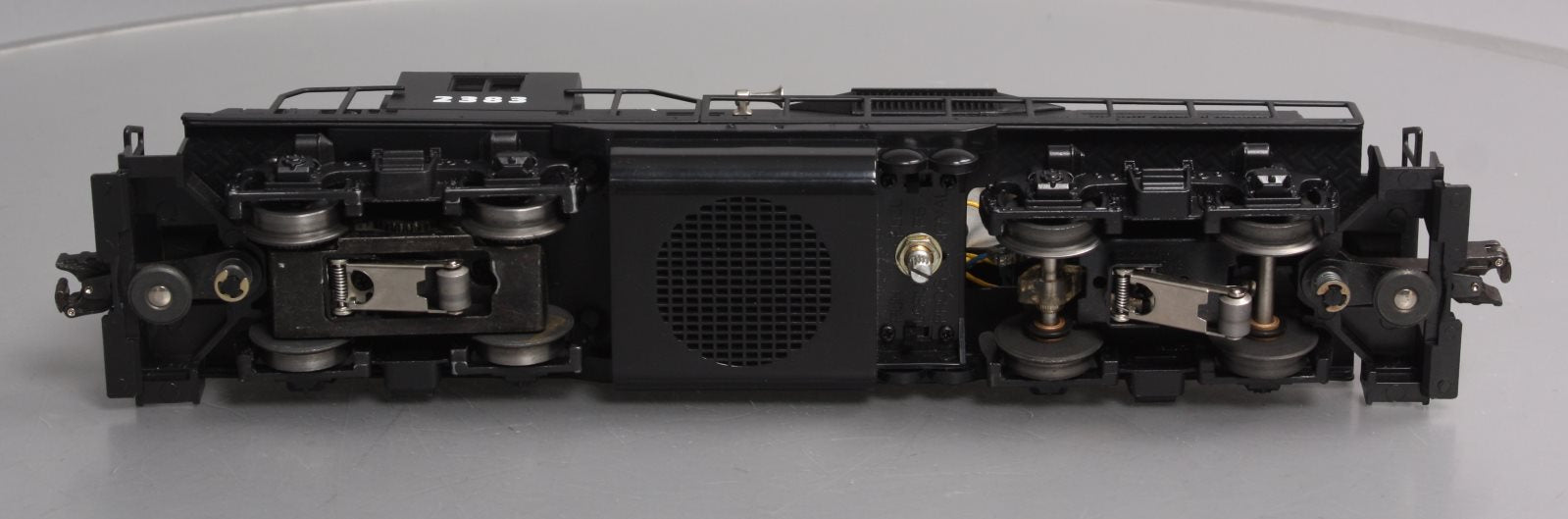 Lionel 6-11864 O Gauge New York Central GP-9 Diesel Locomotive #2383 EX/Box
