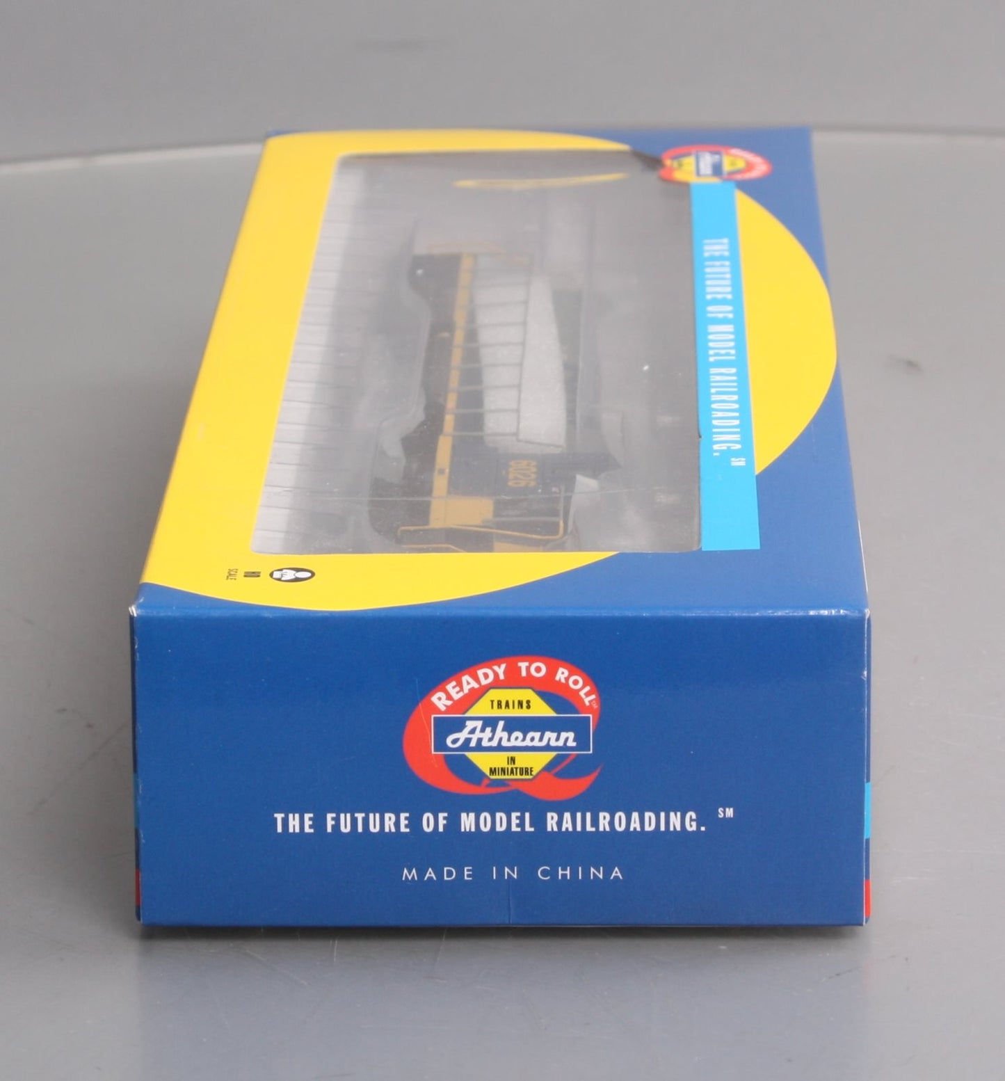Athearn 89762 HO CSX GP40-2 Diesel Locomotive #6026