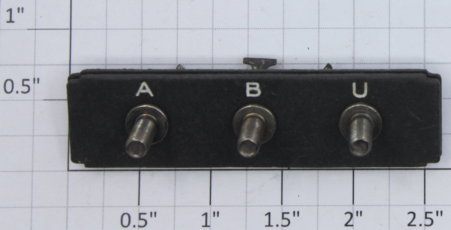 Lionel 1041-41 3 Post Terminal Strip