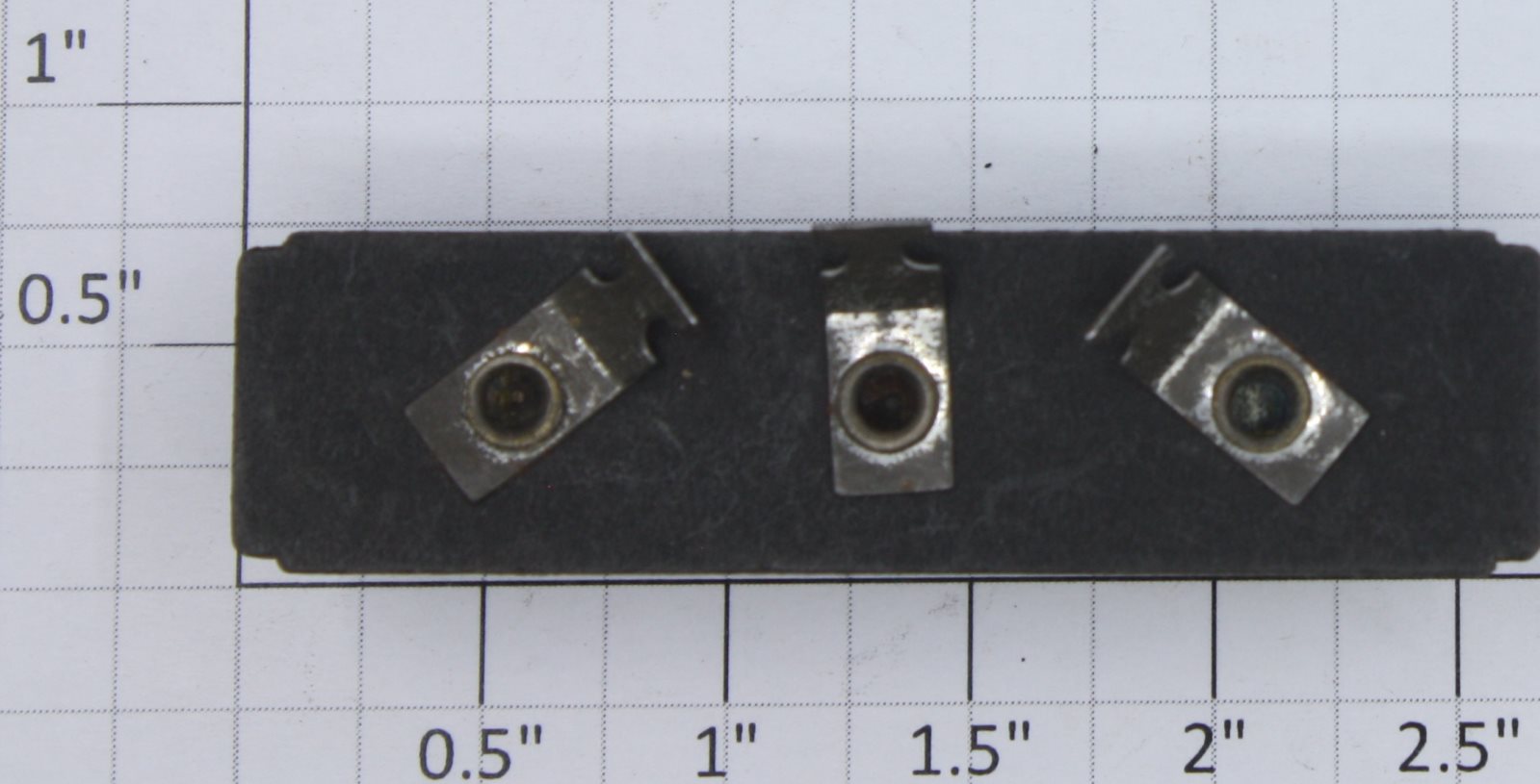 Lionel 1041-41 3 Post Terminal Strip