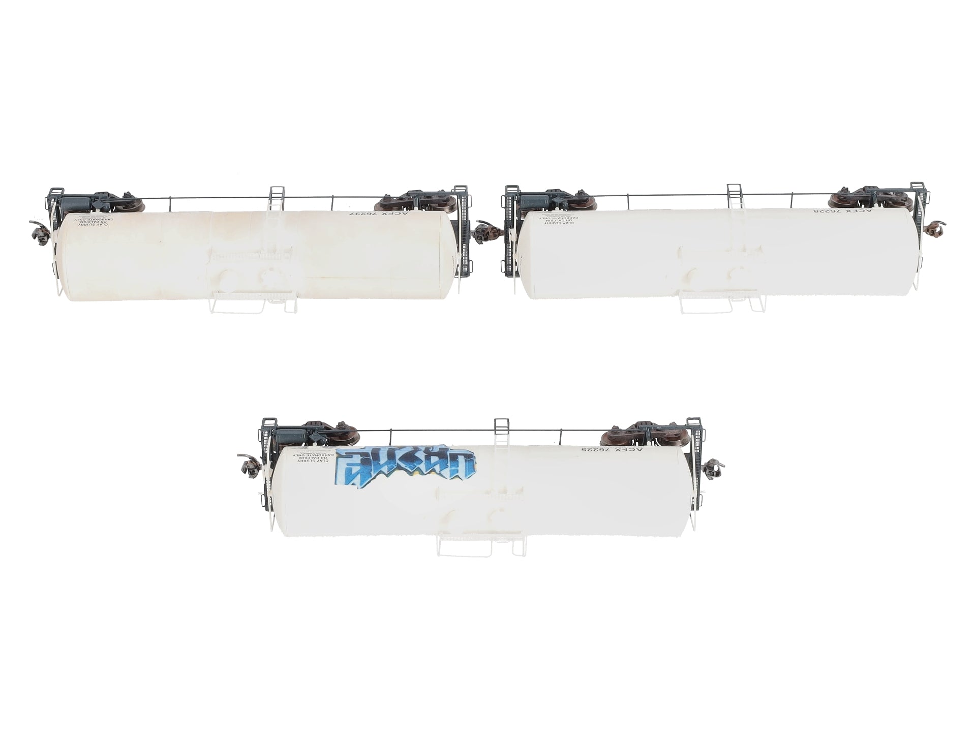 Athearn 16674 HO ACFX Ready-to-Run 16,000-Gallon Tank #2 (Pack of 3)