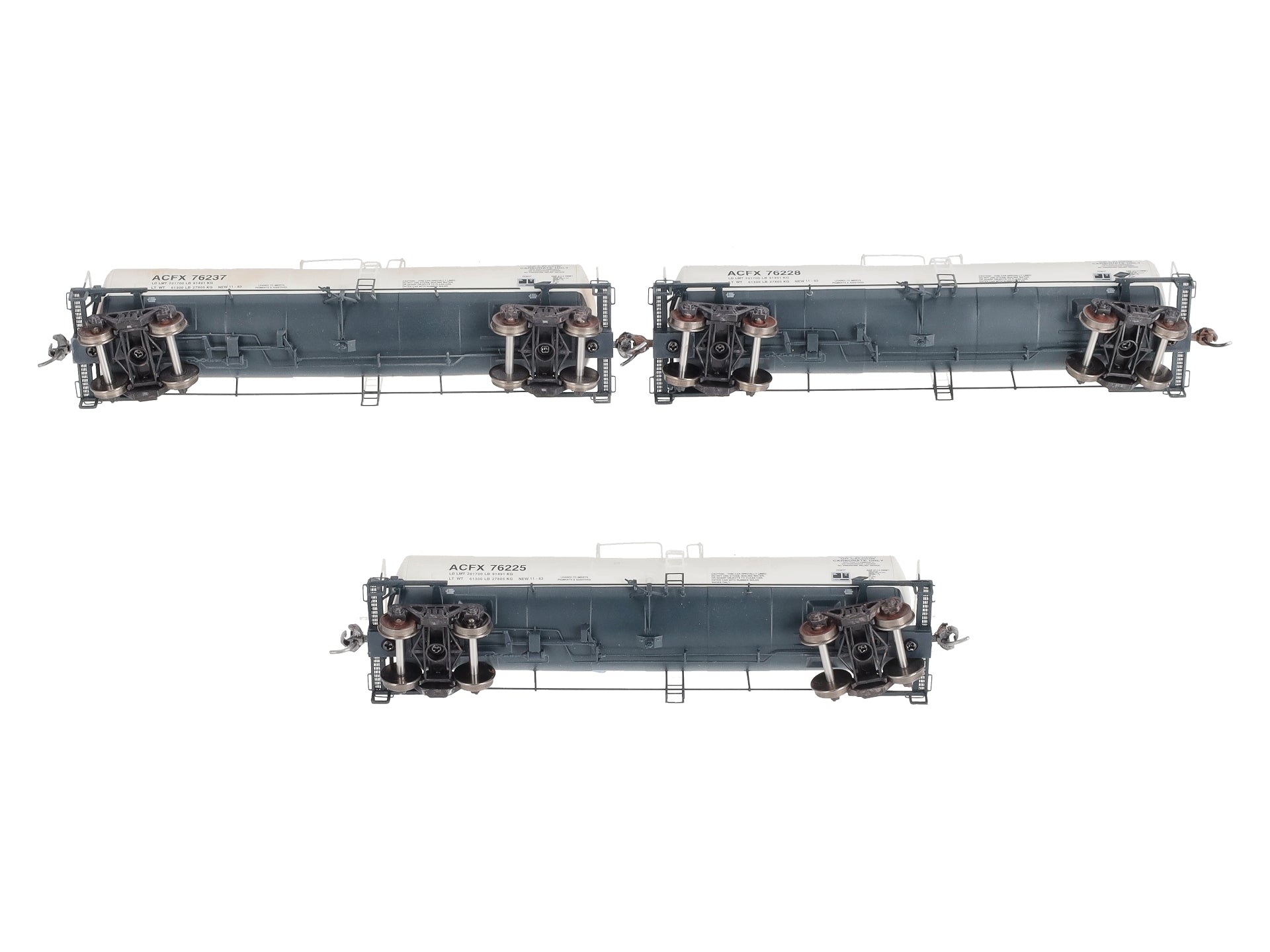 Athearn 16674 HO ACFX Ready-to-Run 16,000-Gallon Tank #2 (Pack of 3)