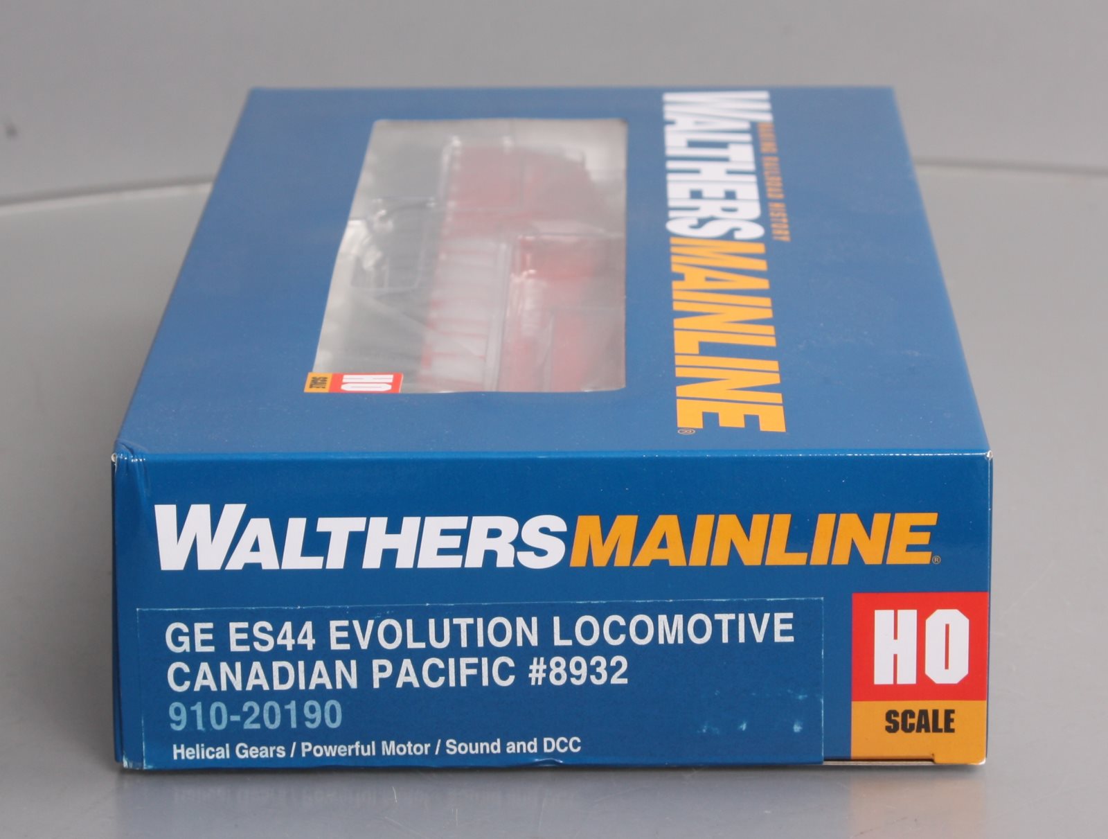 Walthers 910-20190 HO Canadian Pacific GE ES44 Diesel Loco w/Sound/DCC #8932