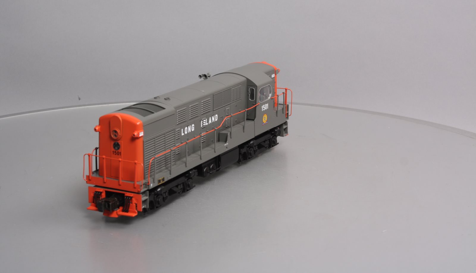 Lionel 6-38436 O Gauge Legacy Long Island Railroad H16-44 Diesel Loco#1501