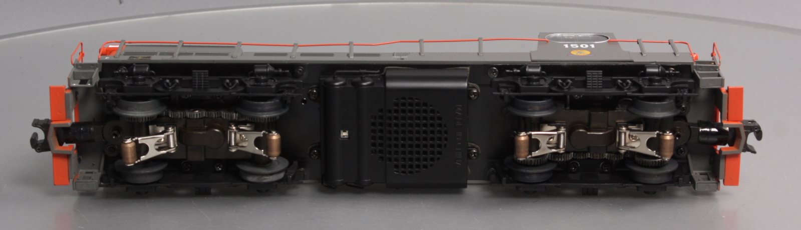 Lionel 6-38436 O Gauge Legacy Long Island Railroad H16-44 Diesel Loco#1501