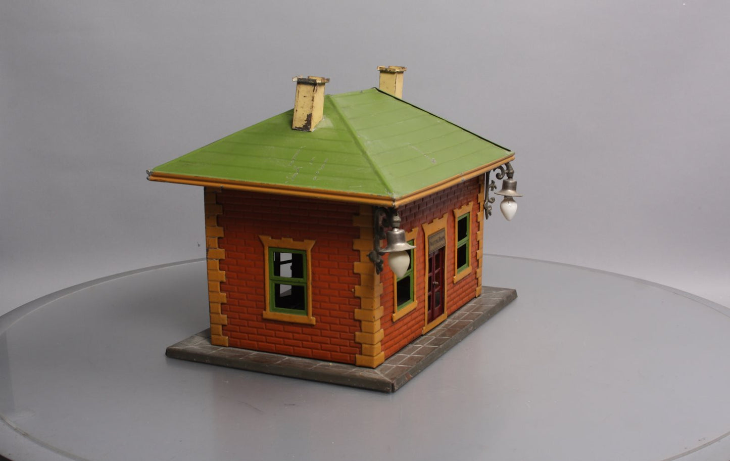 Lionel 124 Vintage Standard Gauge Lionel City Tinplate Station w/ Lights VG
