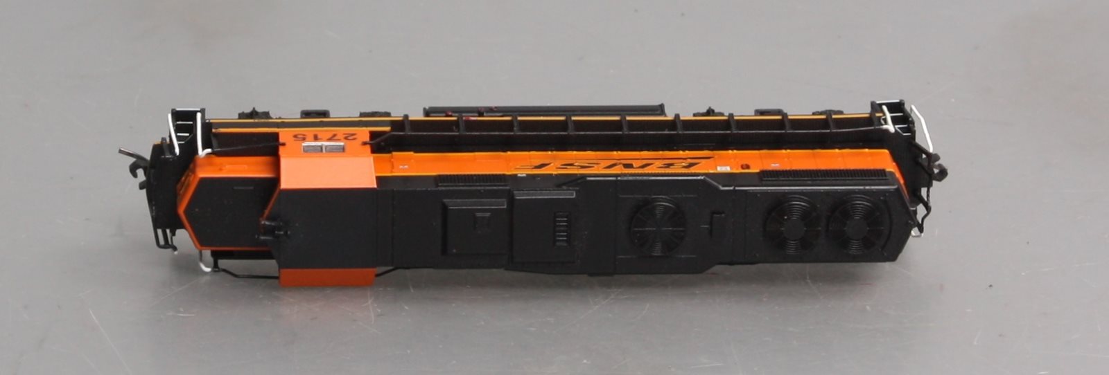 Atlas 40004786 N Burlington Northern Santa Fe GP39-2 Diesel Locomotive #2715