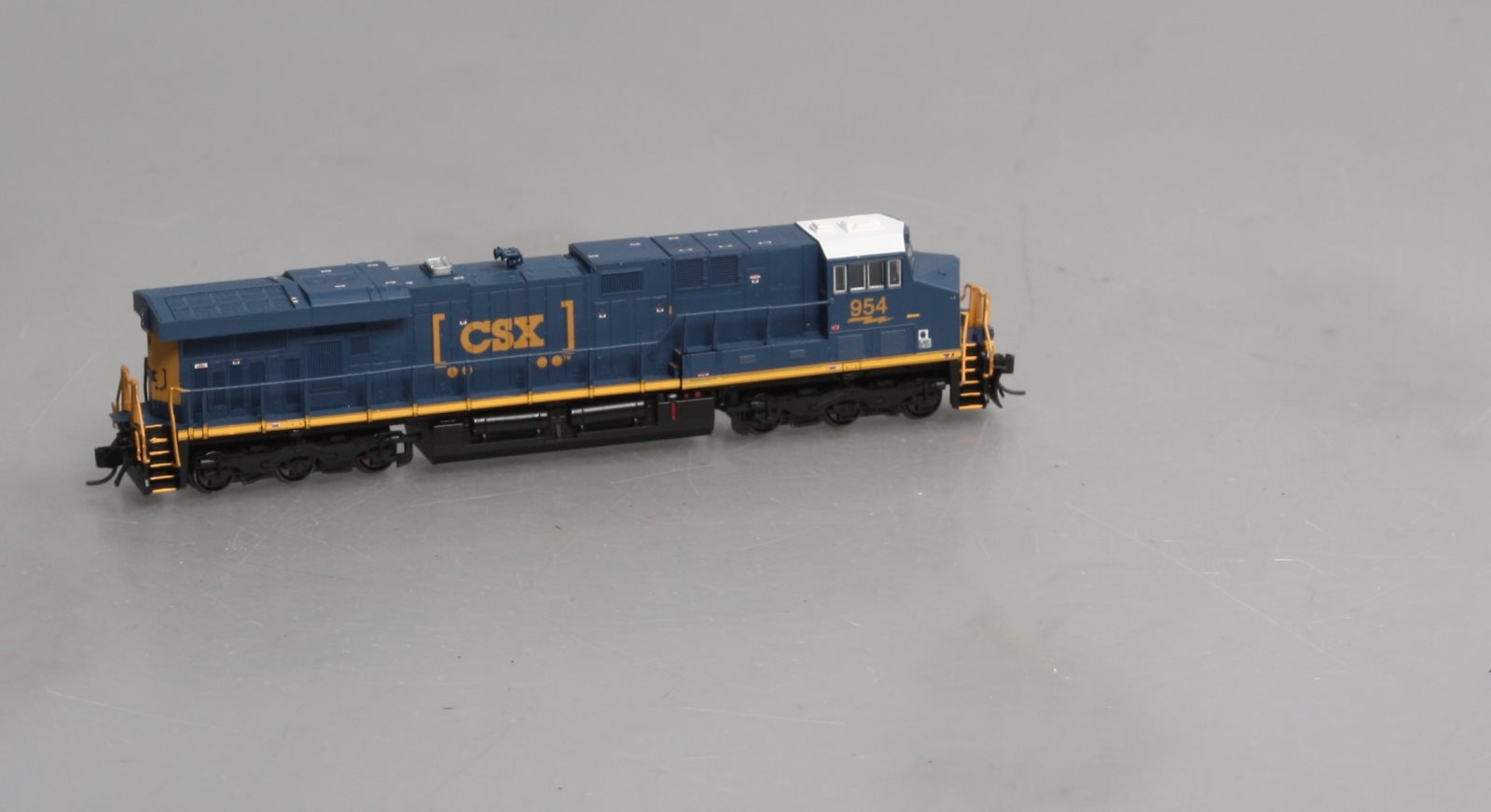 Fox Valley Models 70281 N CSX ES44AC Diesel Locomotive #954