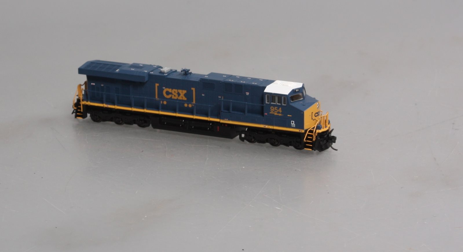 Fox Valley Models 70281 N CSX ES44AC Diesel Locomotive #954