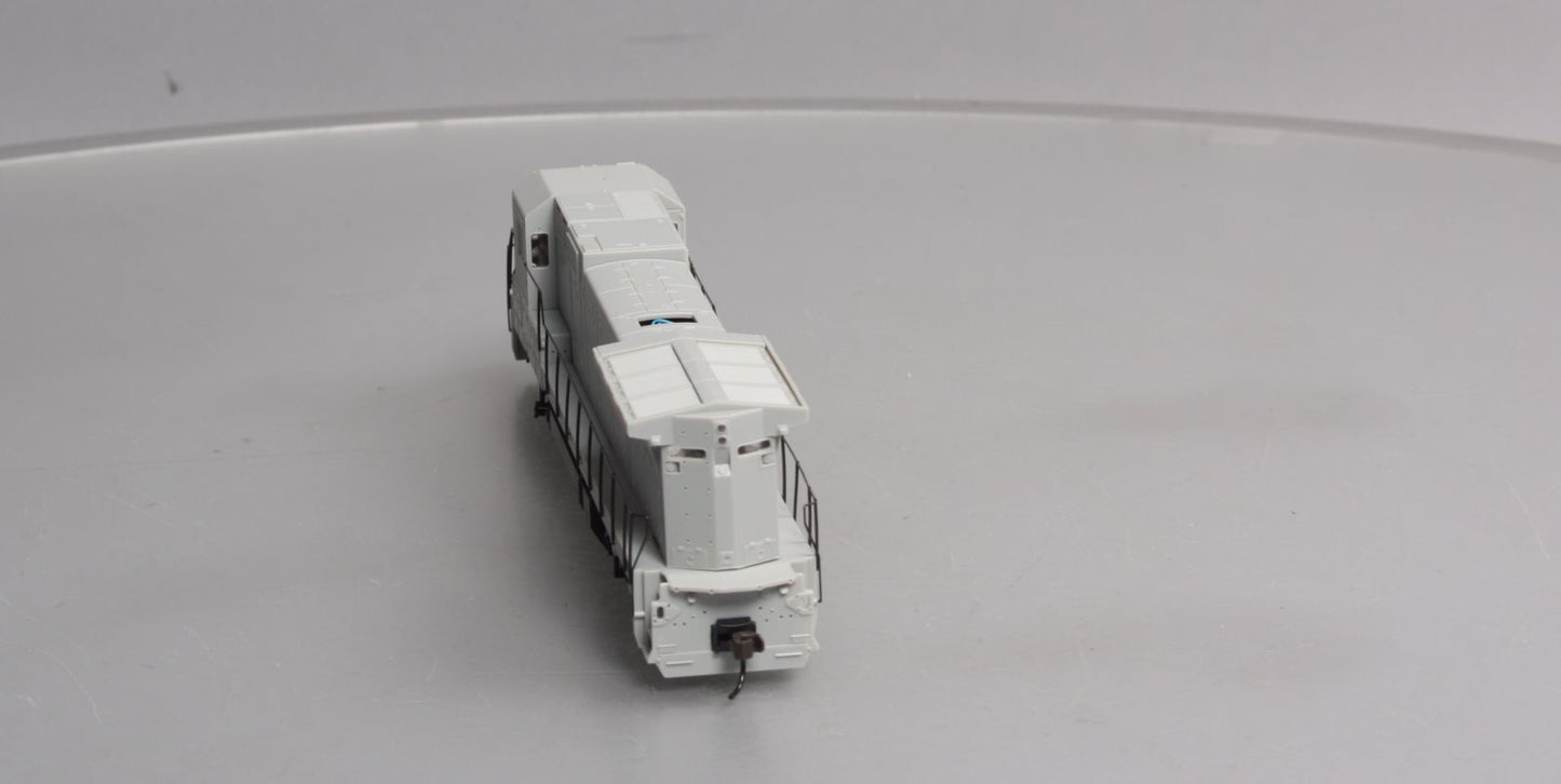 Atlas 9000 HO Undecorated GE Dash 8-40B Powered Diesel w/DCC Decoder