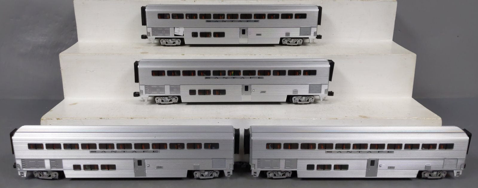 Lionel 6-39129 Santa Fe Hi-Level Aluminum Car Set LN/Box