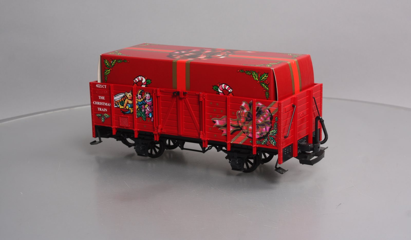 LGB 42210 G Scale The Christmas Train Red Gondola w/Red Gift Box Load LN
