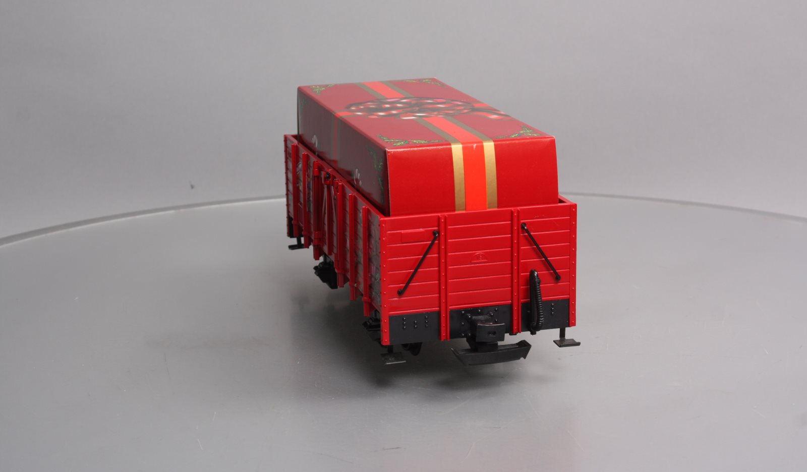 LGB 42210 G Scale The Christmas Train Red Gondola w/Red Gift Box Load LN