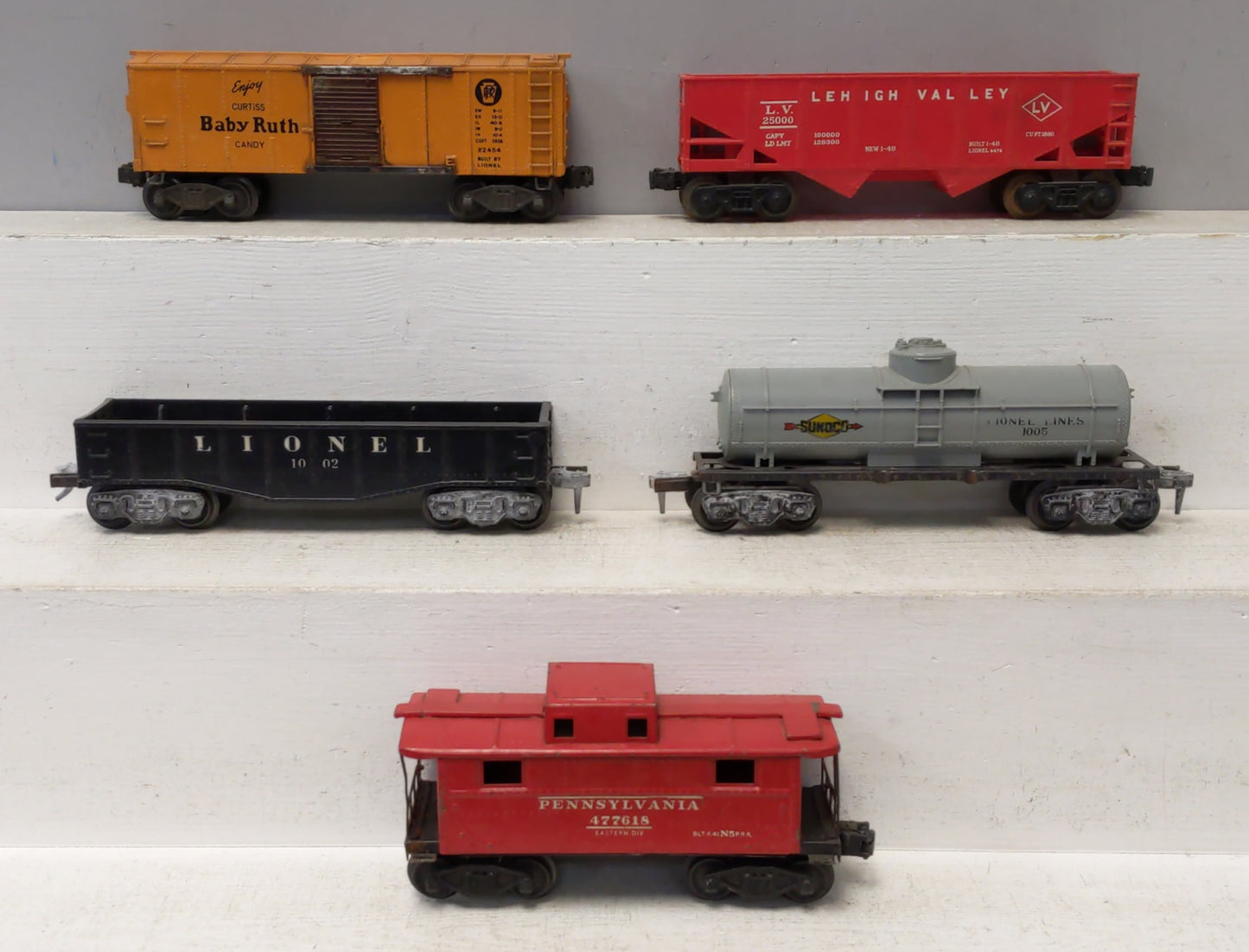 Lionel Assorted Postwar Freight Cars: 1005,1002, X2454, 2472, 25000 [5] VG