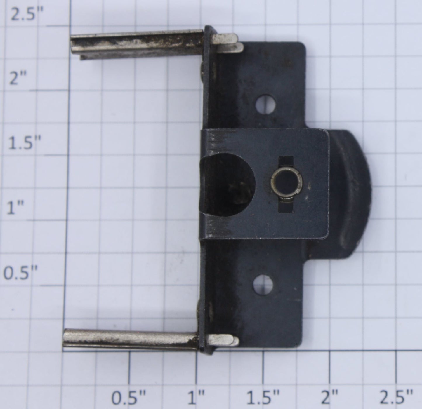 Lionel 1684-9 Front Bracket Assembly without Light Socket
