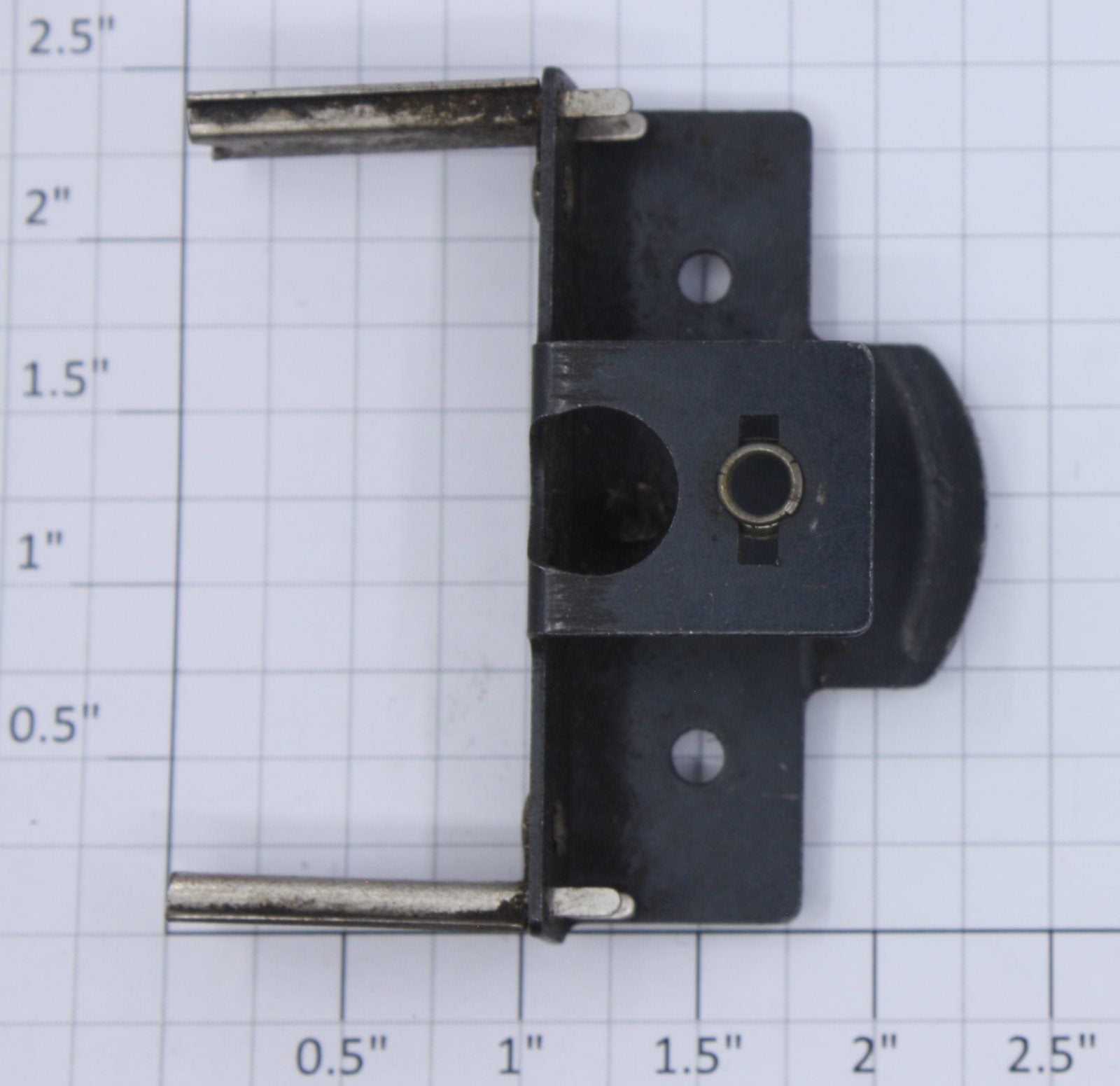 Lionel 1684-9 Front Bracket Assembly without Light Socket