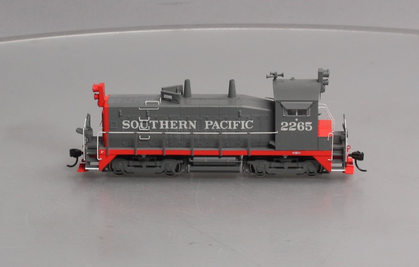 Walthers 920-41513 HO SP EMD SW1200 Diesel Loco - LokSound 5 Sound & DCC #2265