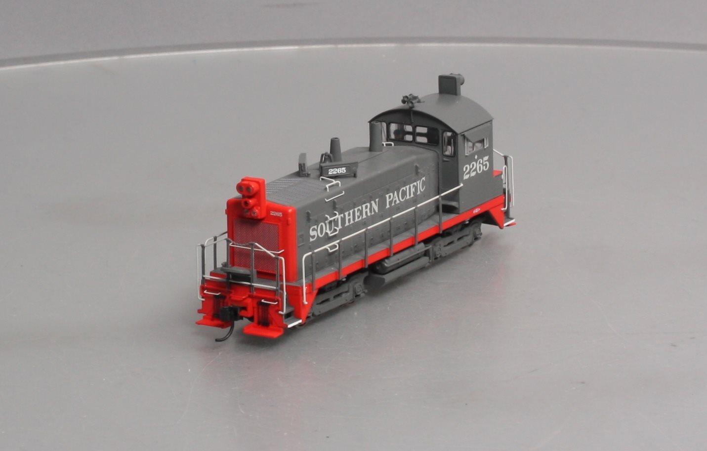 Walthers 920-41513 HO SP EMD SW1200 Diesel Loco - LokSound 5 Sound & DCC #2265