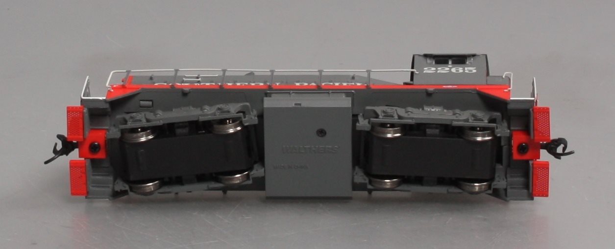 Walthers 920-41513 HO SP EMD SW1200 Diesel Loco - LokSound 5 Sound & DCC #2265