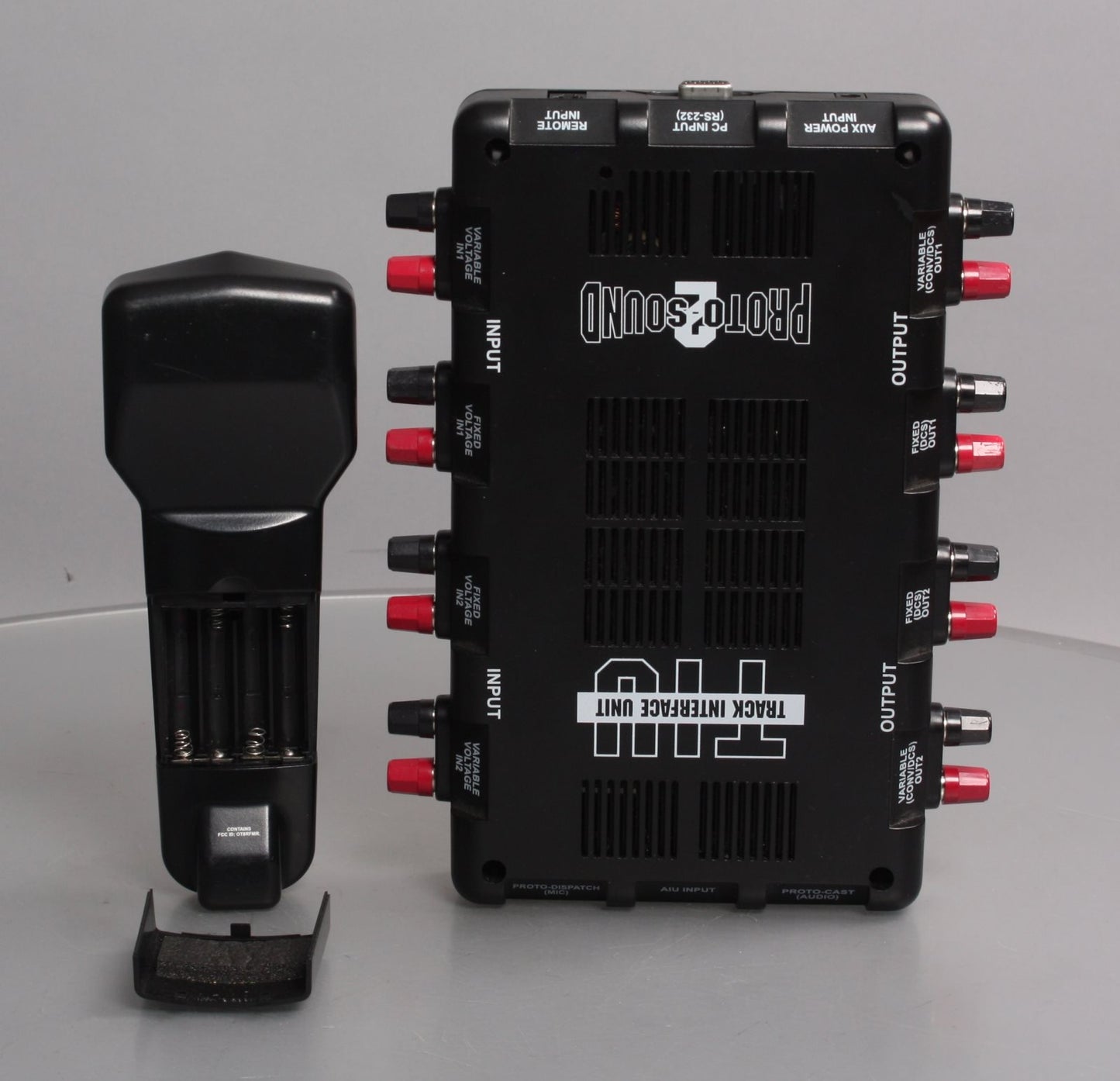 MTH 50-1001 DCS Track Interface Unit & Remote Controller - Serial Port Version EX/Box