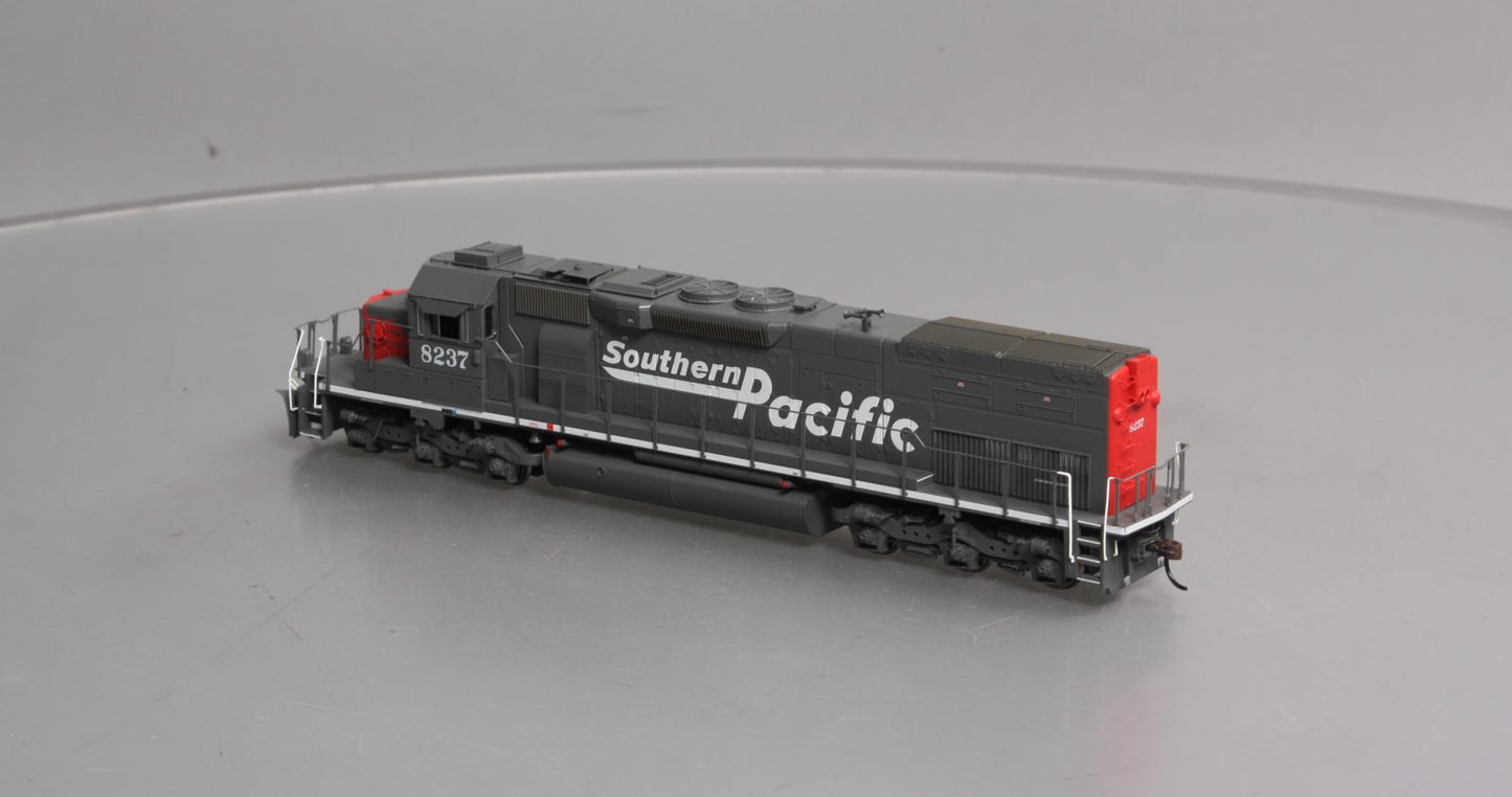 Athearn 73152 HO Southern Pacific SD40T-2 Diesel Locomotive w/DCC & Sound #8237