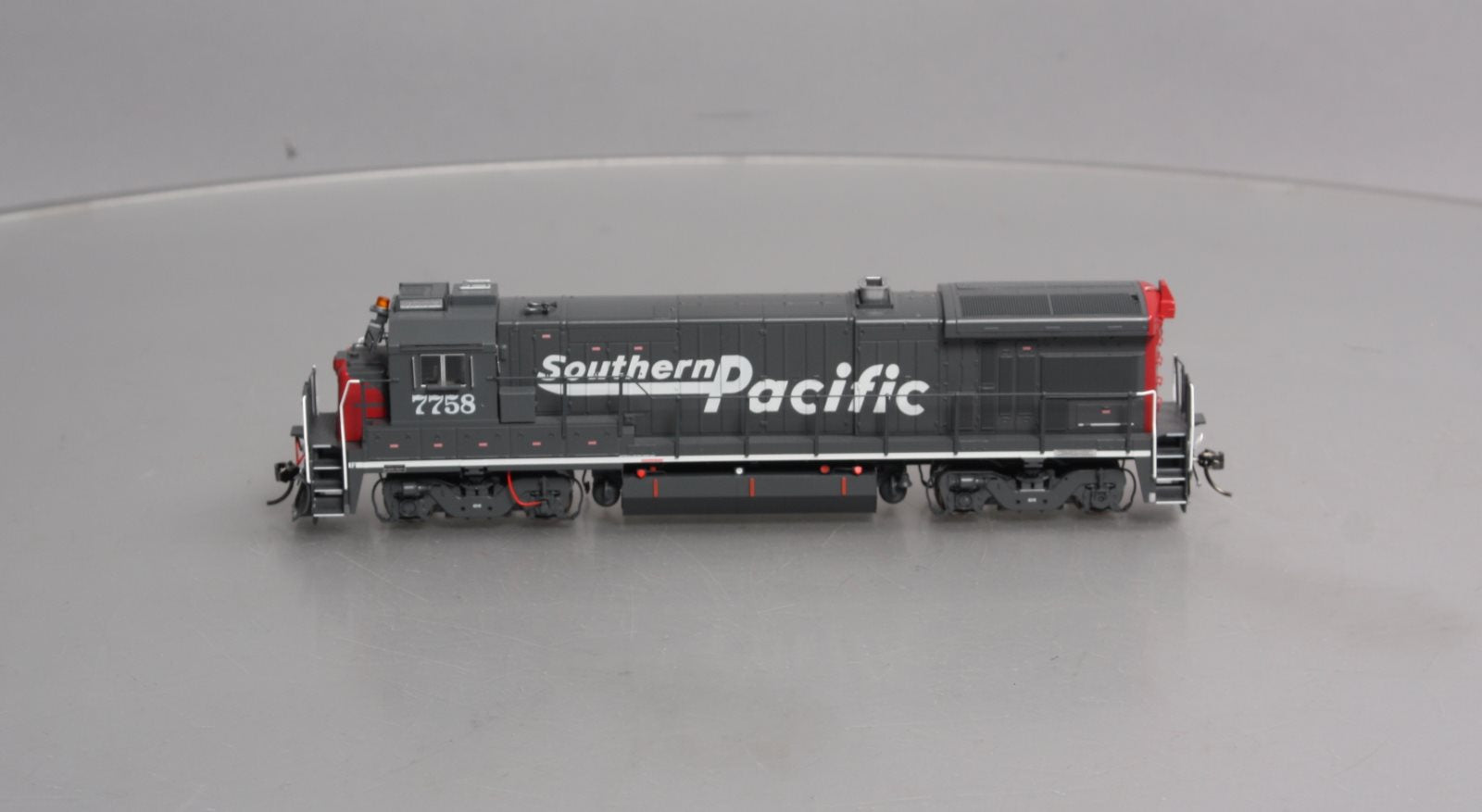 Rapido Trains 018567 HO Southern Pacific B36-7 Diesel with Sound #7758