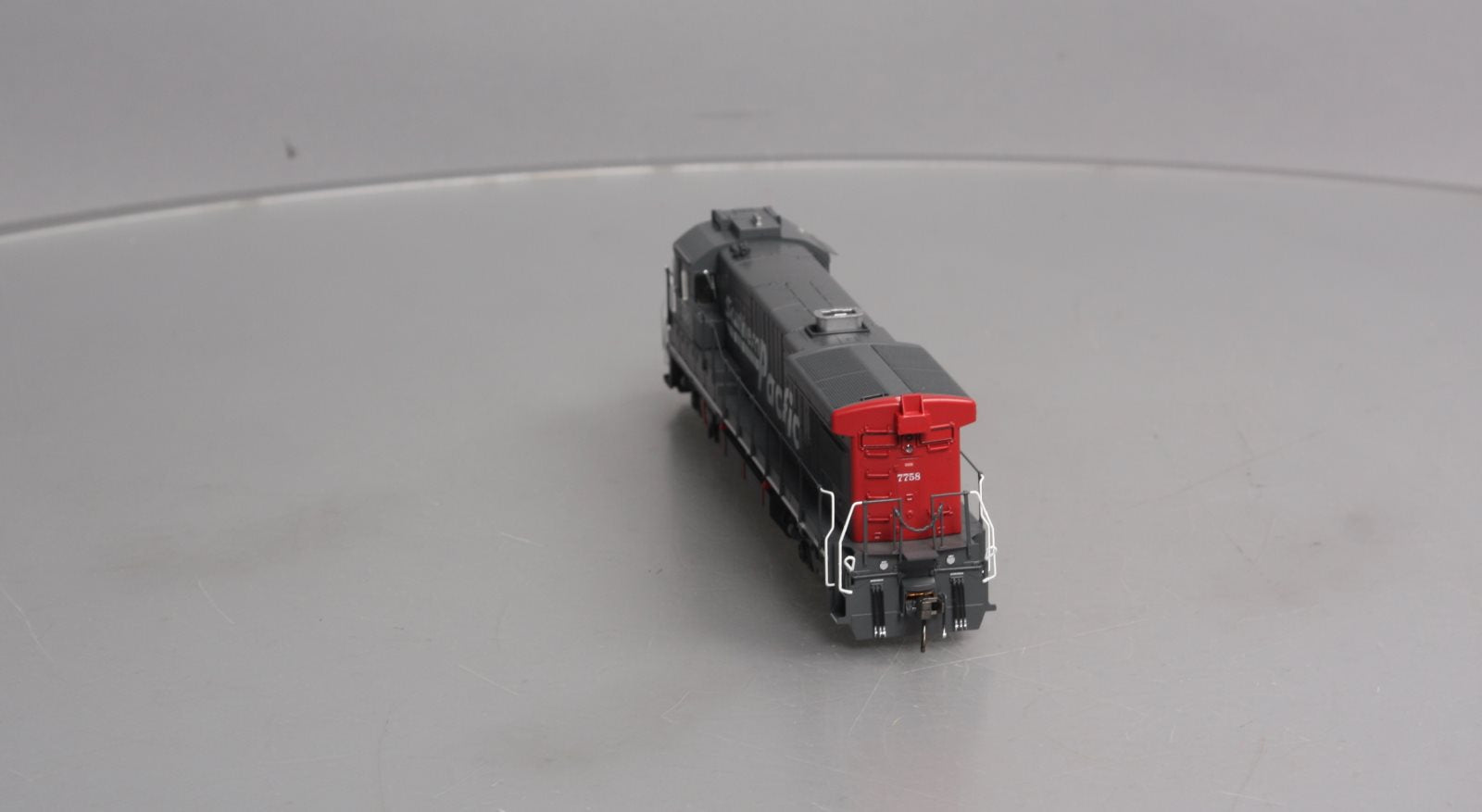 Rapido Trains 018567 HO Southern Pacific B36-7 Diesel with Sound #7758