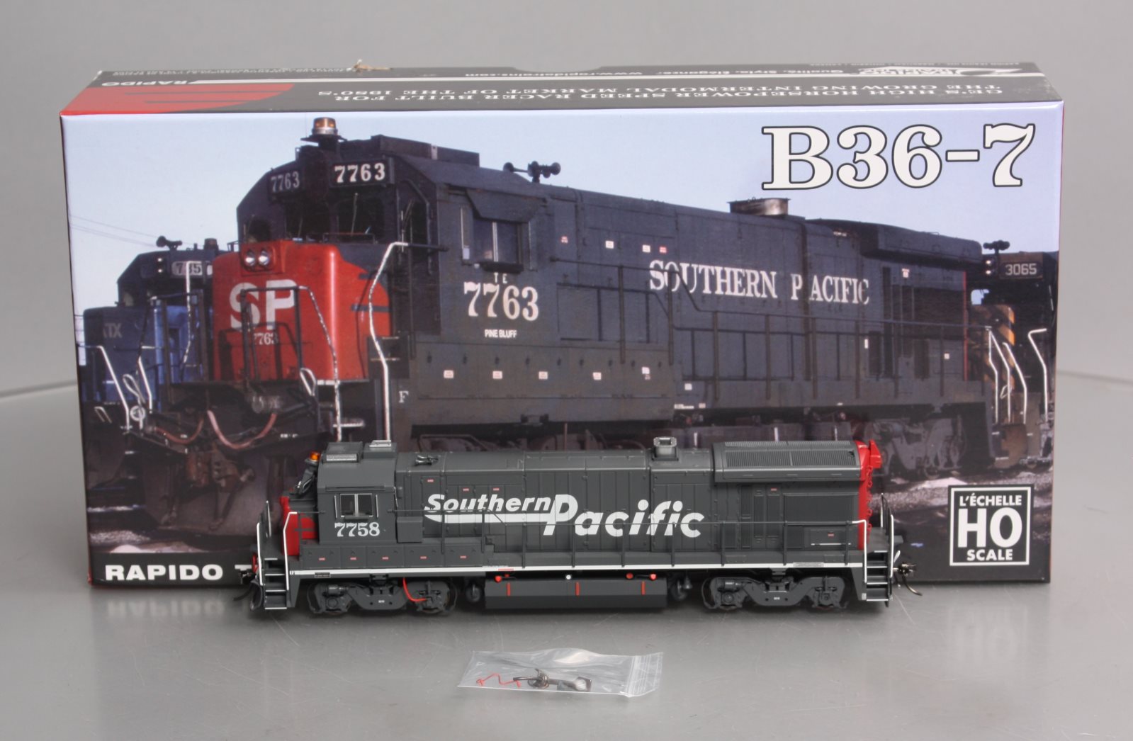 Rapido Trains 018567 HO Southern Pacific B36-7 Diesel with Sound #7758