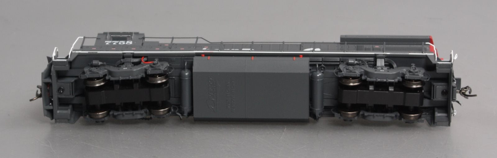 Rapido Trains 018567 HO Southern Pacific B36-7 Diesel with Sound #7758