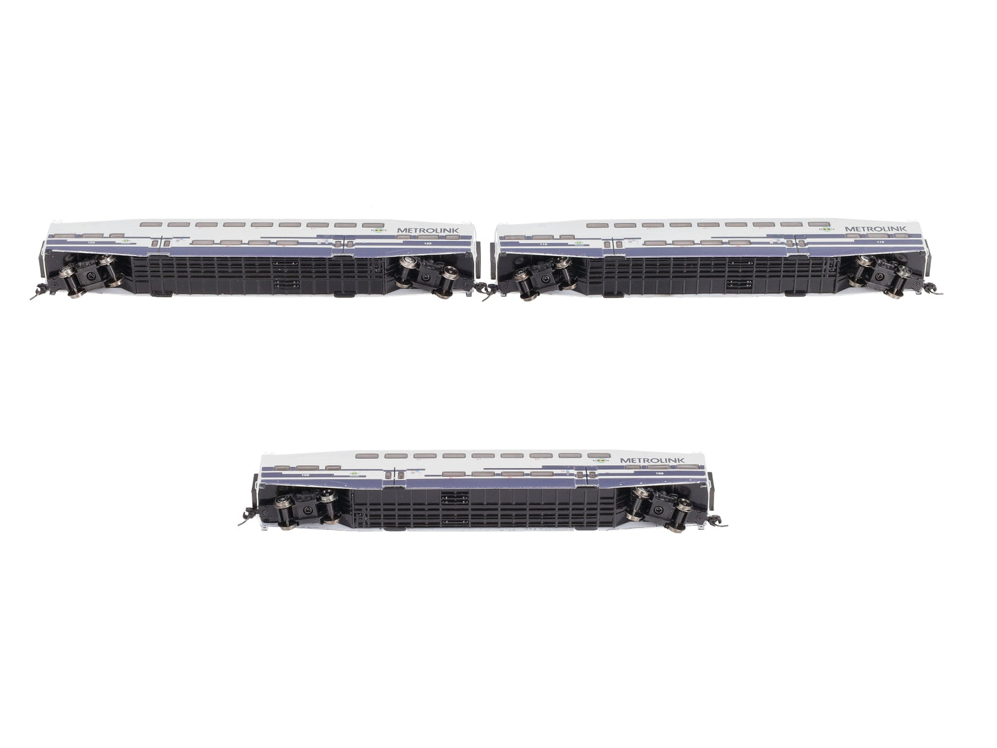 Athearn 10174 N Metrolink Bombardier Coach (Set of 3)