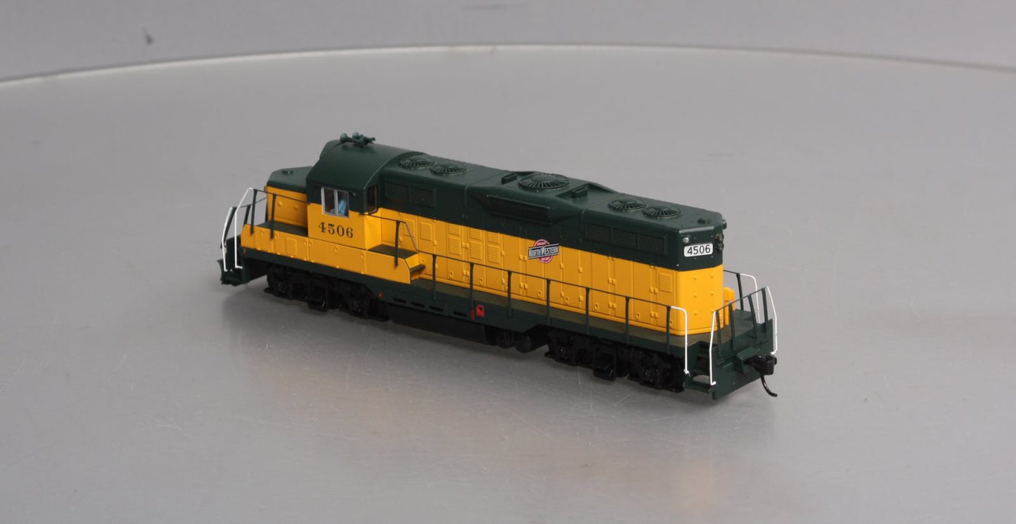 Walthers 910-20406 HO Chicago & North Western EMD GP9 Phase II Diesel Loco #4506