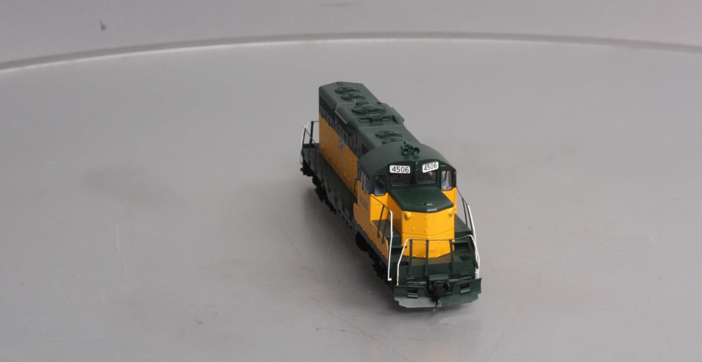 Walthers 910-20406 HO Chicago & North Western EMD GP9 Phase II Diesel Loco #4506