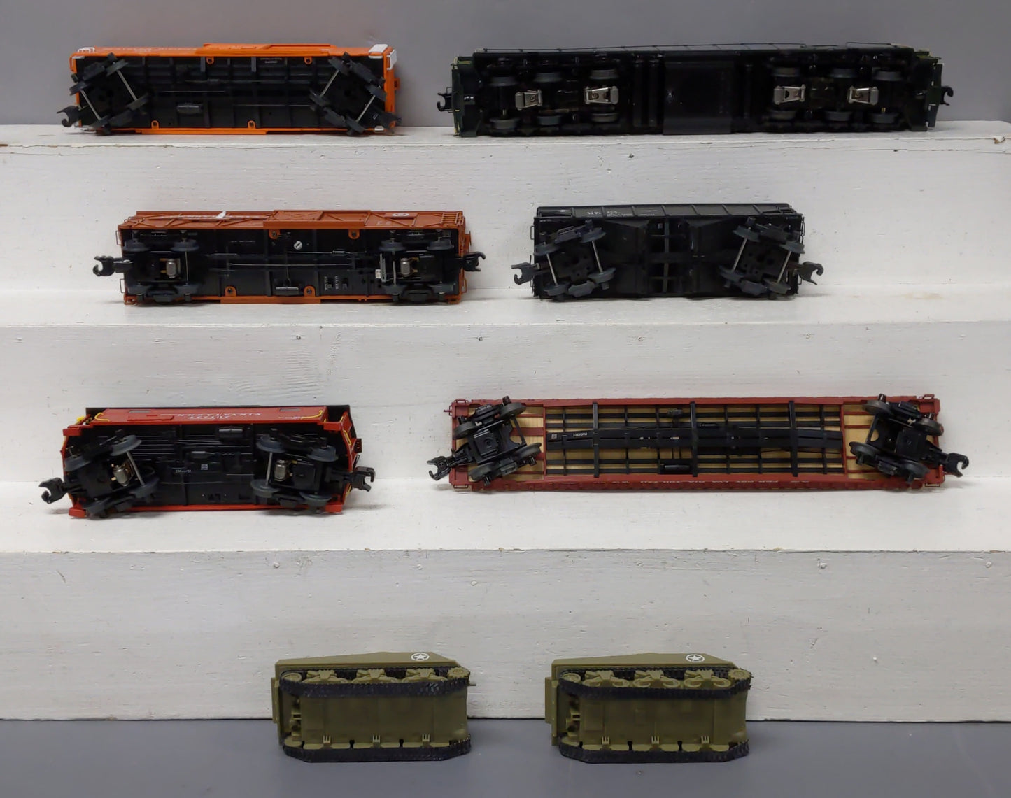 Lionel 2022100 Pennsylvania Train Master O Gauge Diesel Freight Train Set