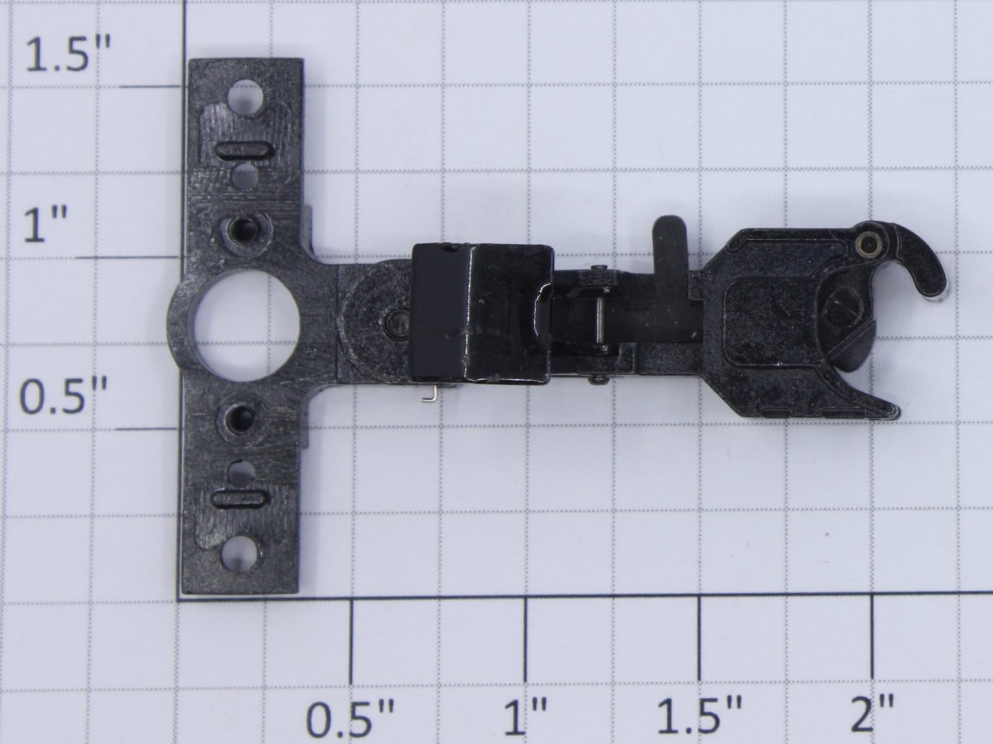 Atlas 66042 O Gauge 3-Rail Operating Coupler Bolster with Medium Shank