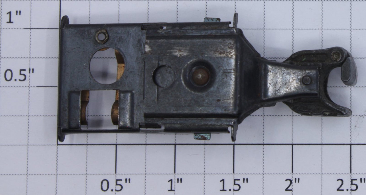 Lionel 483-2X Base Plate without Slide Shoe