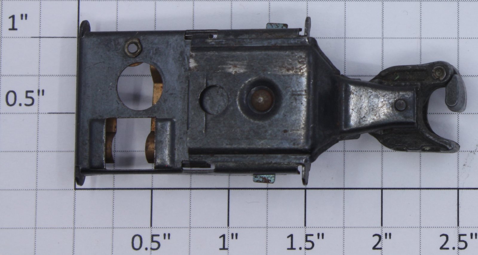 Lionel 483-2X Base Plate without Slide Shoe