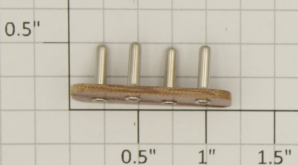 American Flyer XA10663 S Gauge Steam Locomotive 4-Prong Male Plug Terminal